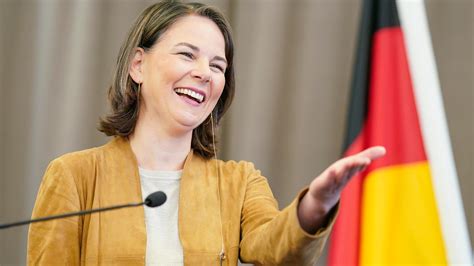 annalena baerbock twitter parodie|Germany tries to ban government parody account